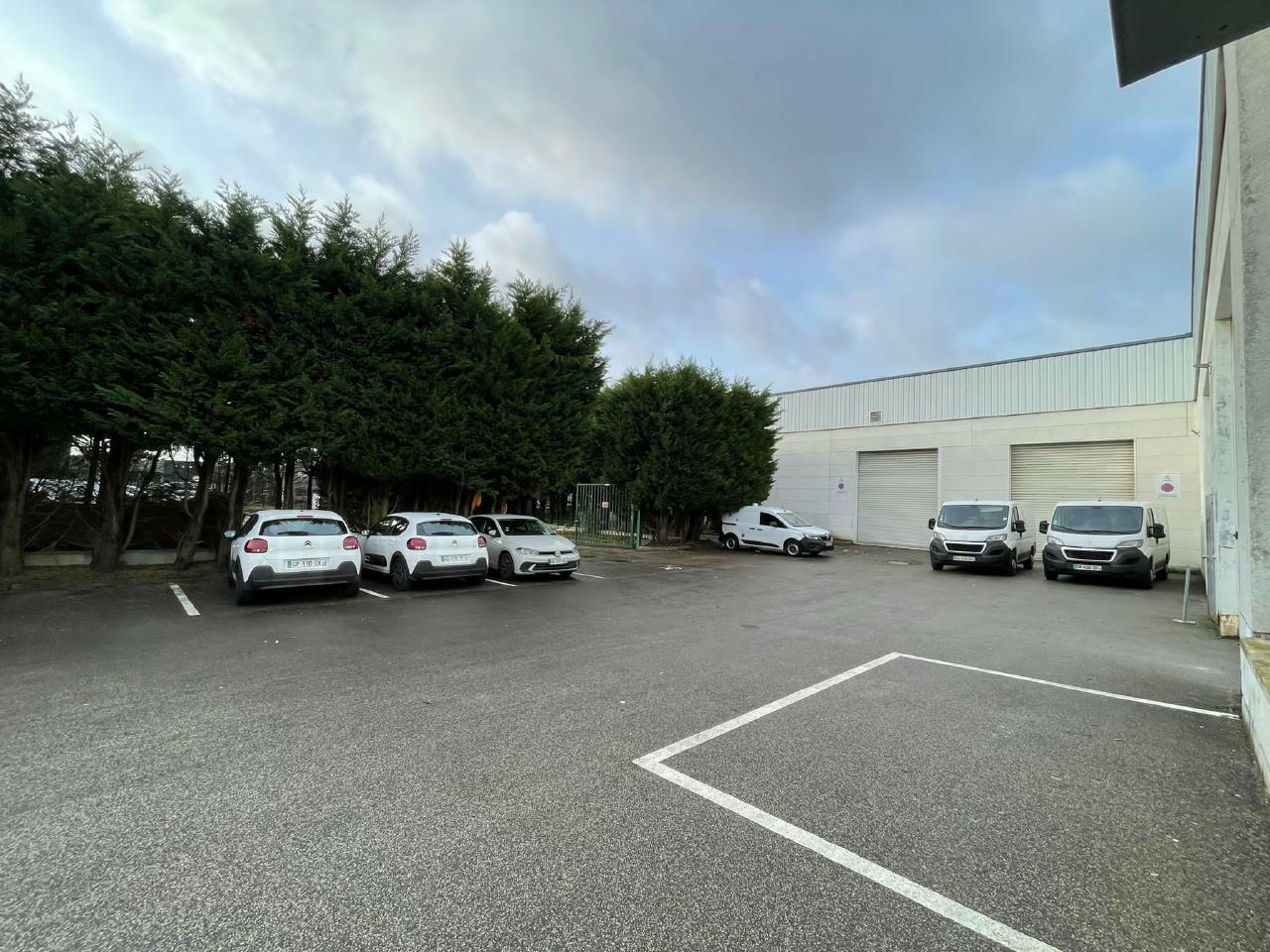 Local d'activité Lesquin 700m² Location local d'activité Lesquin Nord OLACT2419789 10